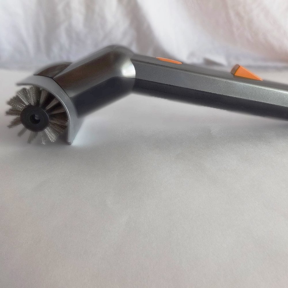 BROOKSTONE Motorized BBQ Grill Brush